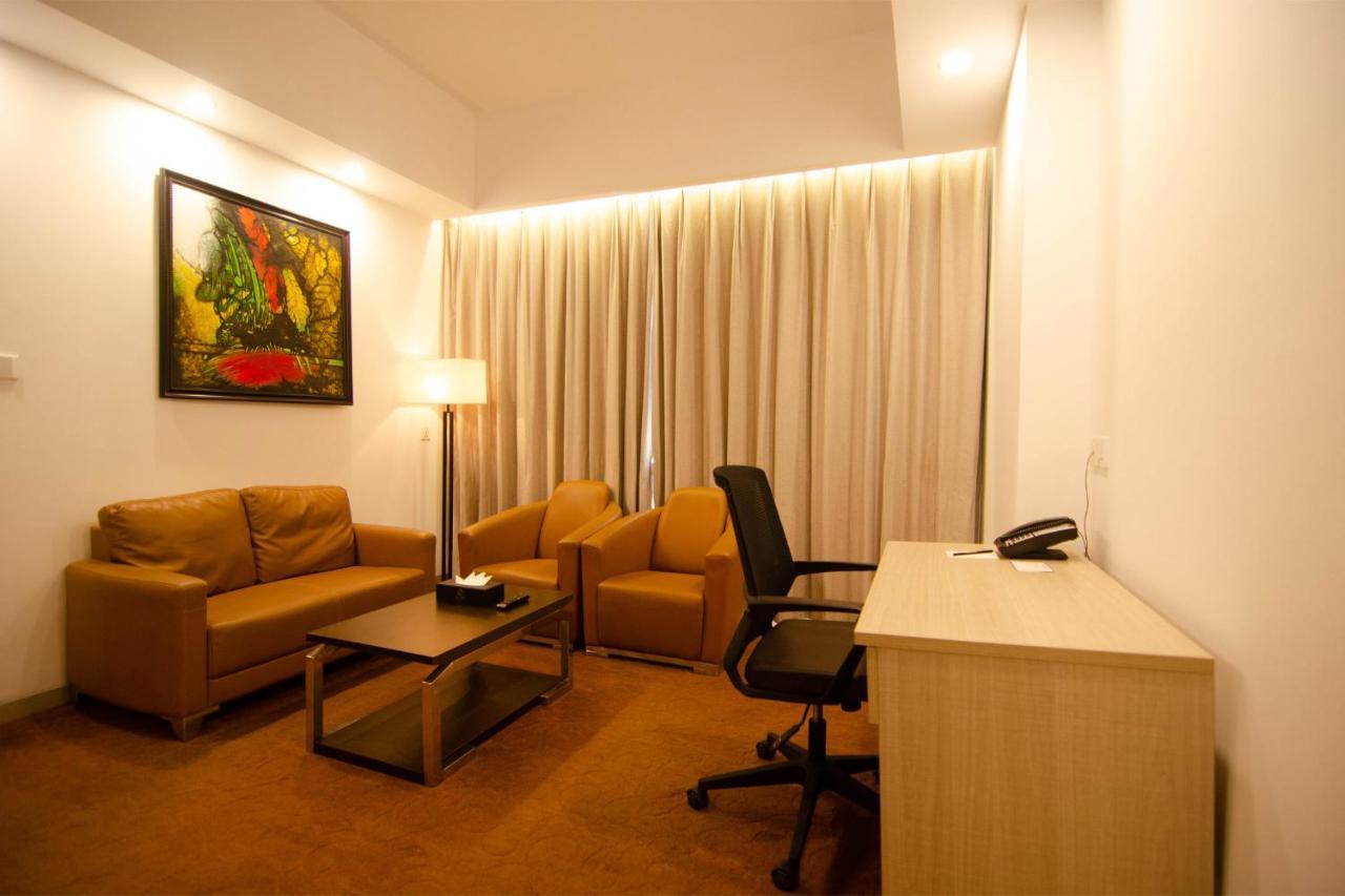 Best Western Sks Chattogram شيتاغونغ المظهر الخارجي الصورة